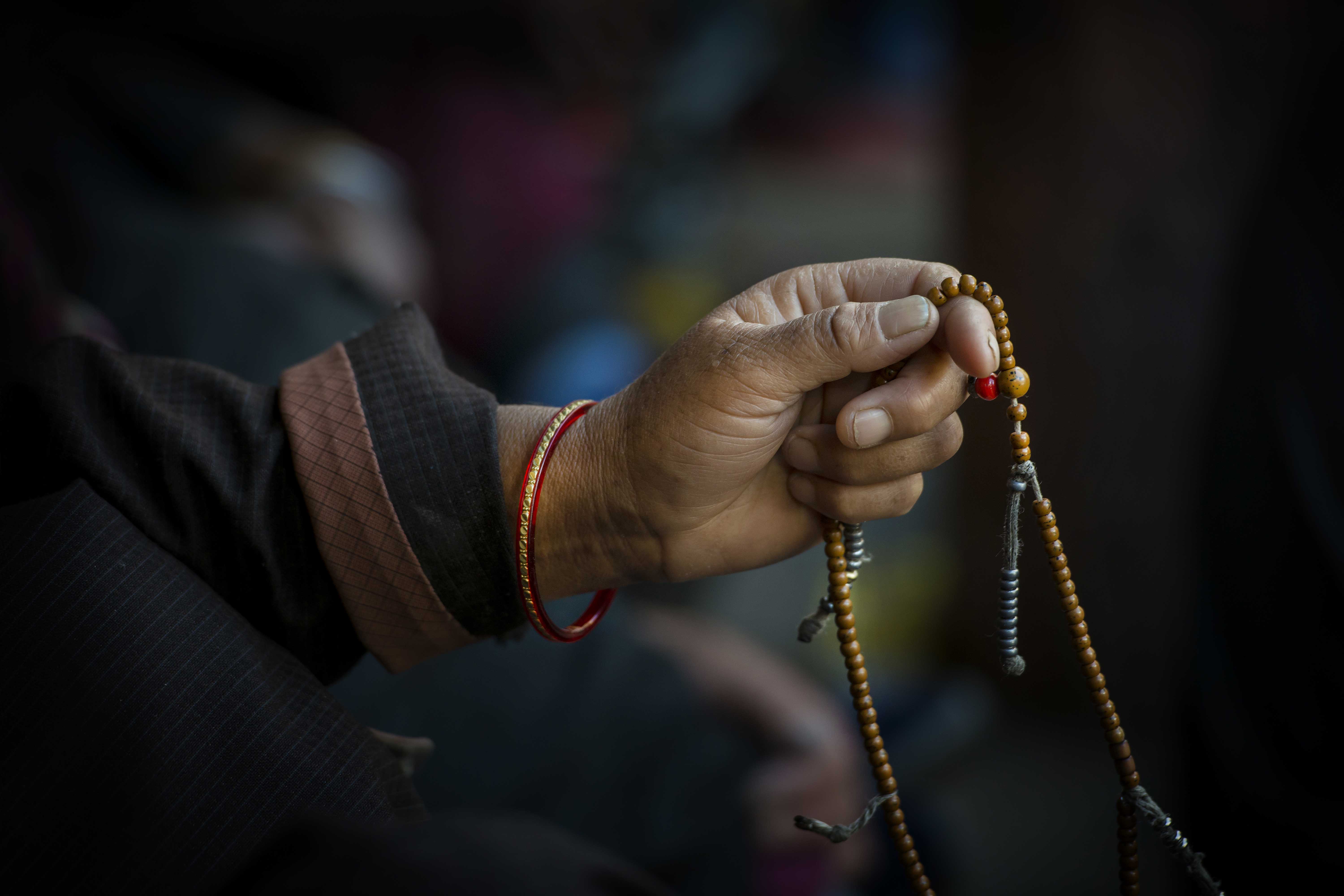 hand holding jewelry 