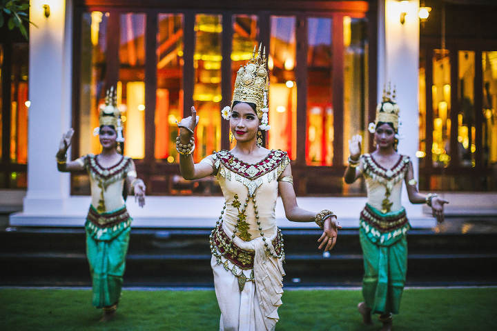 Anantara Angkor Resort dance