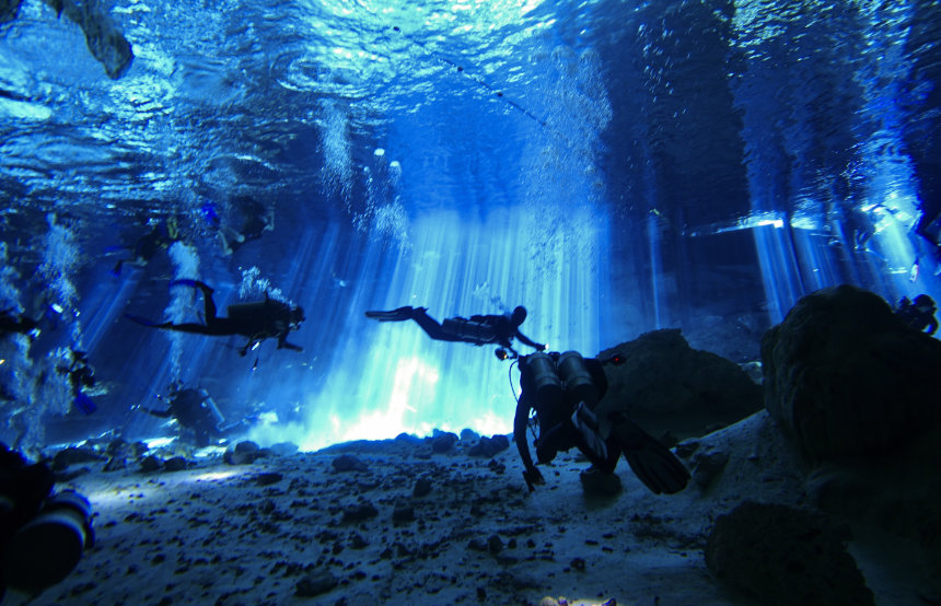 Diving in cenote