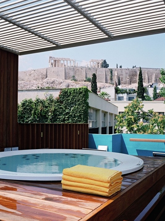 Hot tub with a view of Athens
