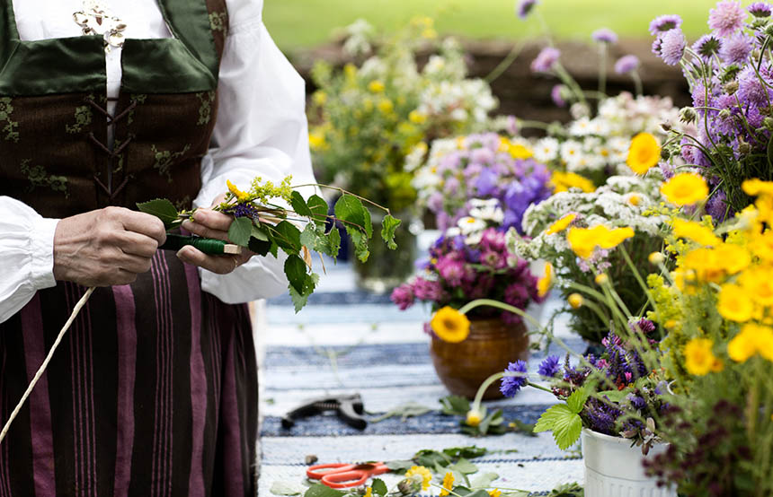 Midsummer Flowers, Sweden