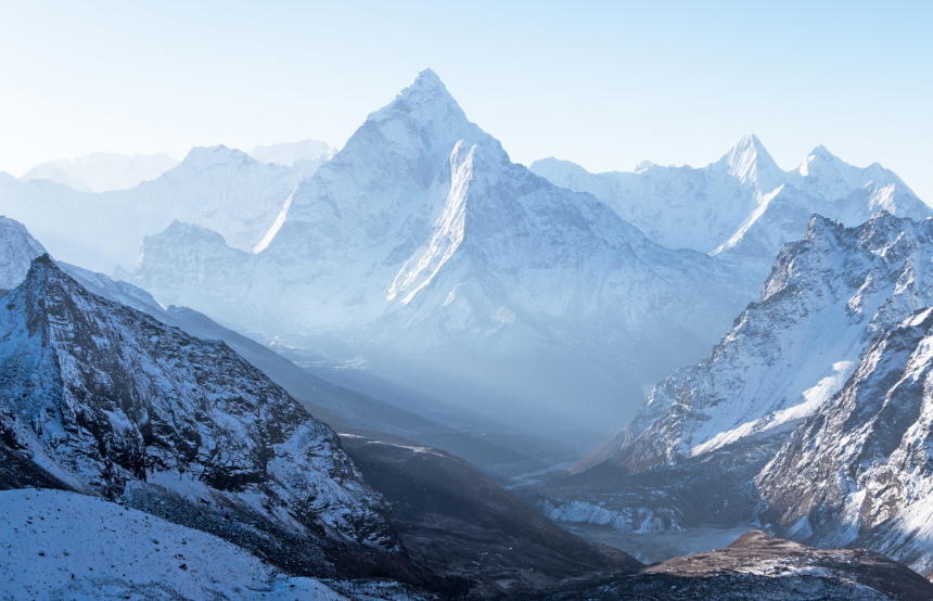 Best trekking discount shoes for himalayas