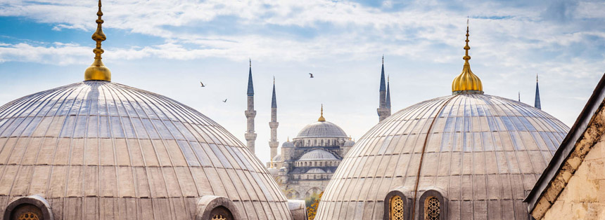 Souqs and Street Eats: The Top 8 Things to do in Istanbul
