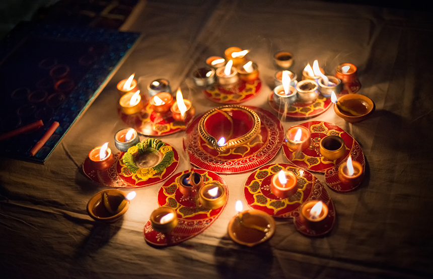 How to Celebrate Diwali in India