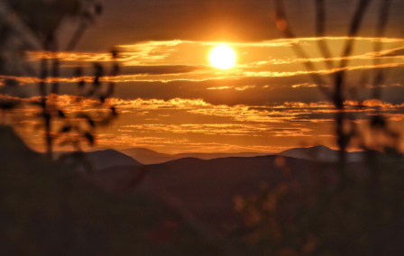 How to Experience the Midnight Sun in Sweden