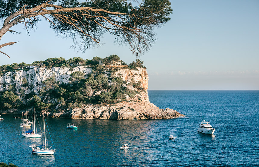 Balearic Islands vs Canary Islands