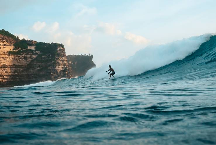 Surf - Uluwatu - Bali - Indonesia © Diego - stock.adobe.com