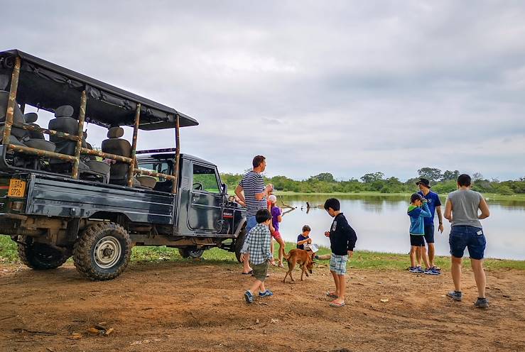 Family Safari - Sri Lanka © Frédéric Poirier