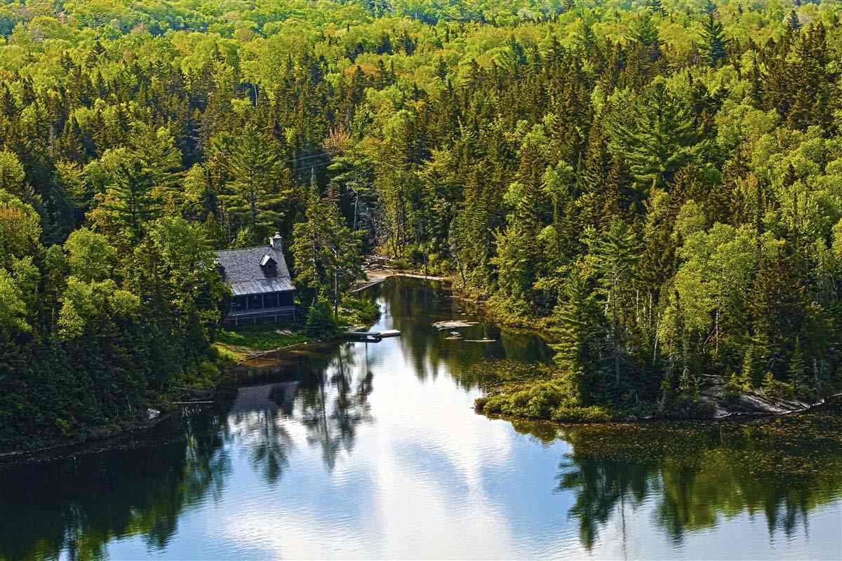 Lake Sacacomie - Mauricie - Quebec - Canada