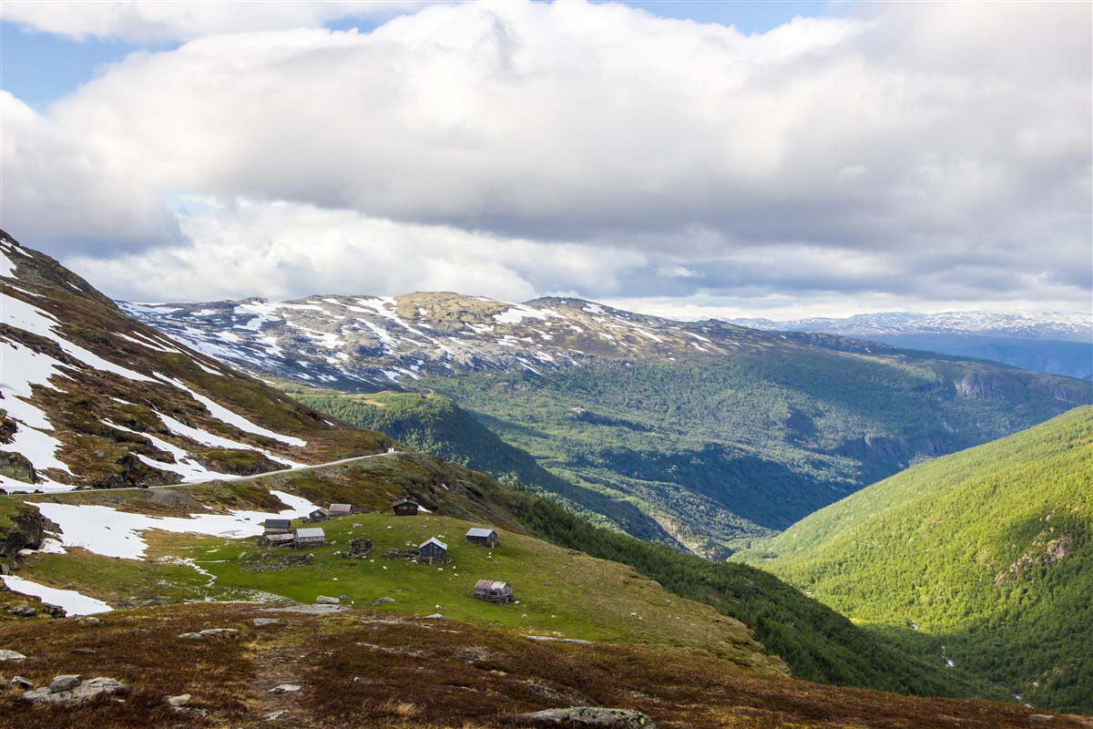 Mountains and valleys - Norway