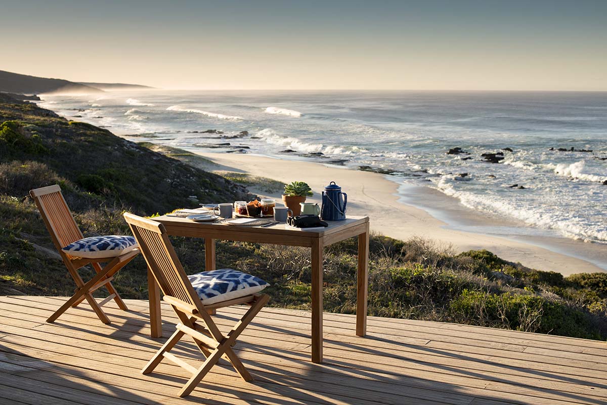 Brakfast in front of the sea - South Africa