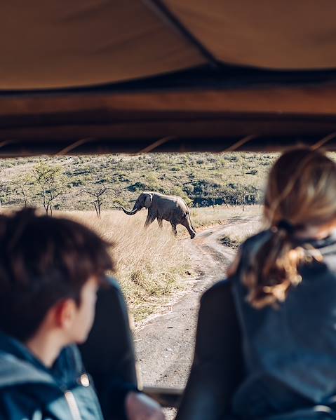 One Country Zimbabwe – Botswana – Victoria Falls – Chobe National Park – Okavango Delta