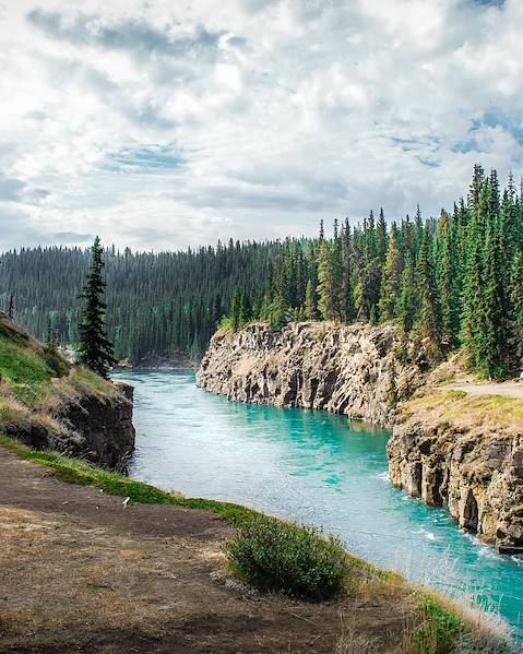 One Country Canada – USA – the Yukon – Alaska