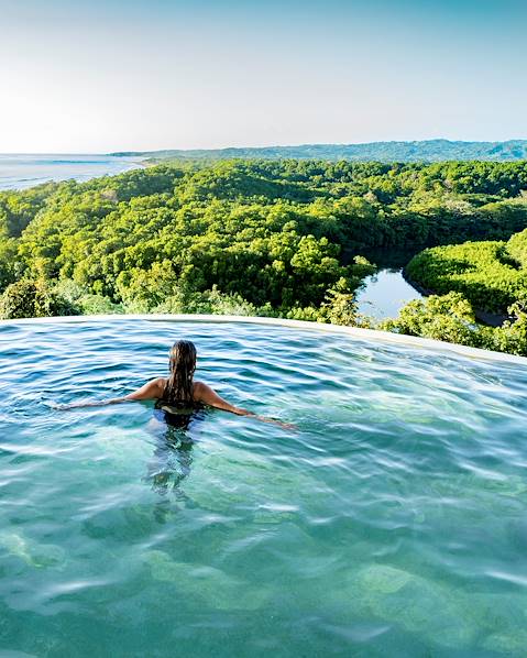 One Country Costa Rica – Alajuela – Monteverde – La Fortuna – Bijagua – Nosara