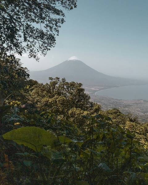 One Country Costa Rica – Nicaragua – Monteverde Cloud Forest – Tenorio – San Juan Del Sur – Isletas – Granada