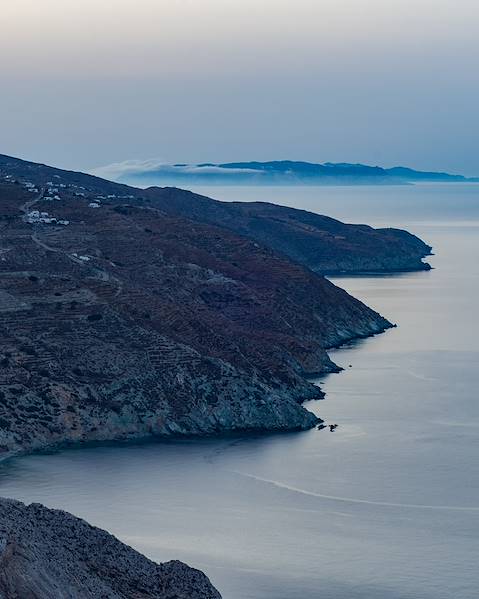 One Country Greece - Serifos - Folegandros - Athens