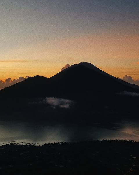 One Country Indonesia - Bali - Belimbing - Munduk - Sidemen - Gili Asahan - Lombok - Ekas Peninsula