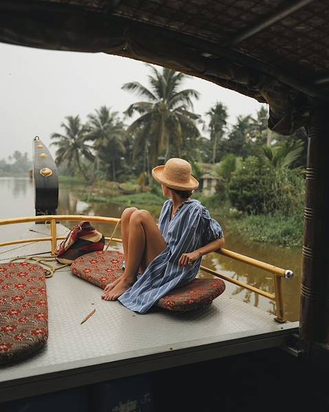 One Country India – Maldives – Kerala – Cochin – Periyar – Alleppey – Velassaru