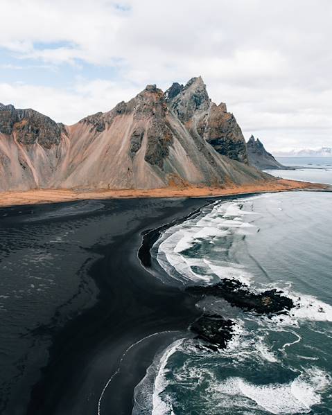 One Country Iceland – Reykholt – Selfoss – Westman Islands – Vik – Kirkjubaejarklaustur – Hofn – Reykjavik