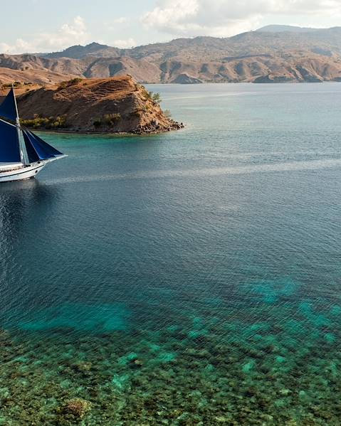 One Country Malaysia – Indonesia – Borneo