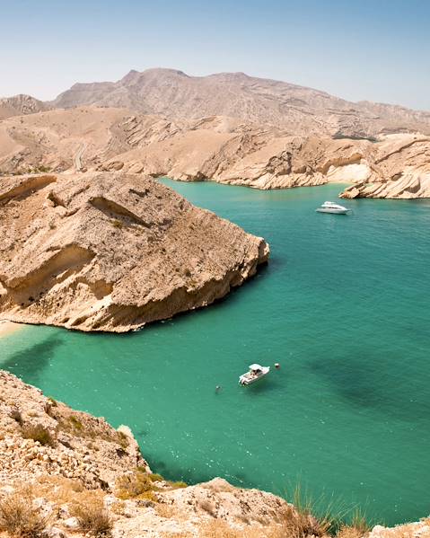 One Country UAE – Oman – Sharjah – Khasab – Muscat – Wahiba Desert – Nizwa