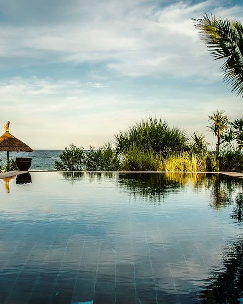 One Country Vietnam - Hanoi - Mai Chau - Hoi An - Quy Nhon